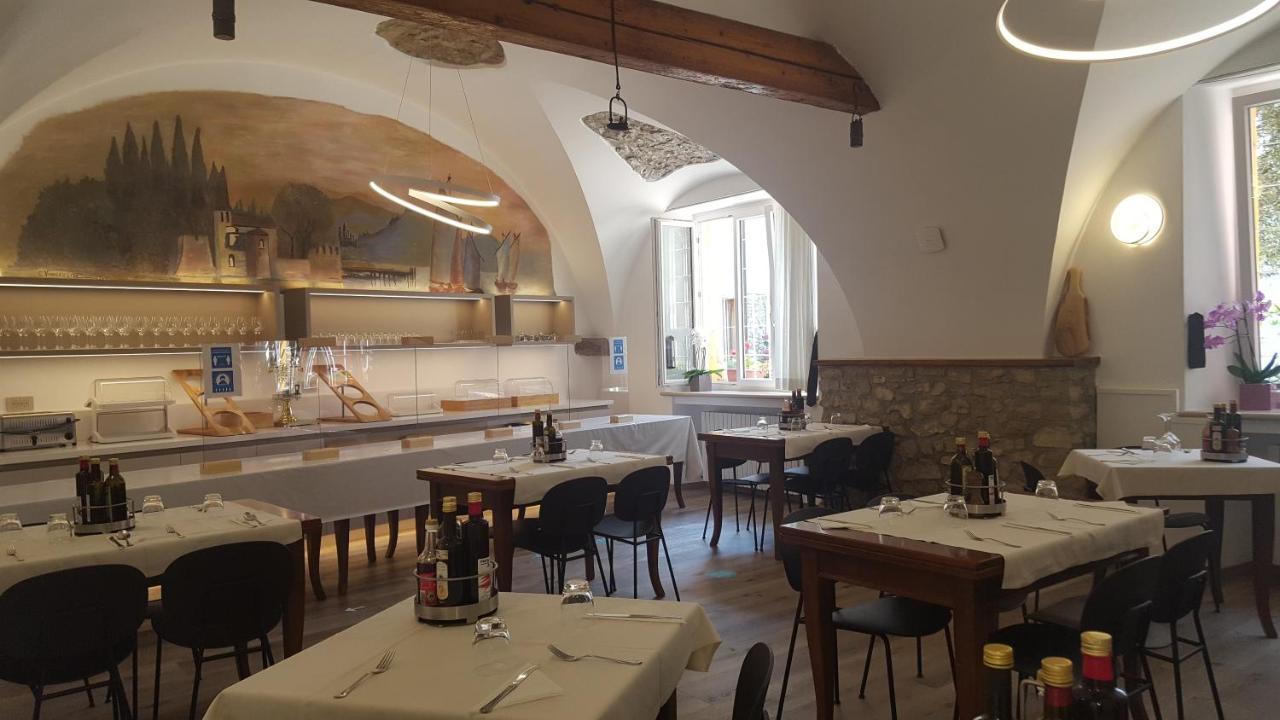 Hotel Pace Brenzone sul Garda Buitenkant foto