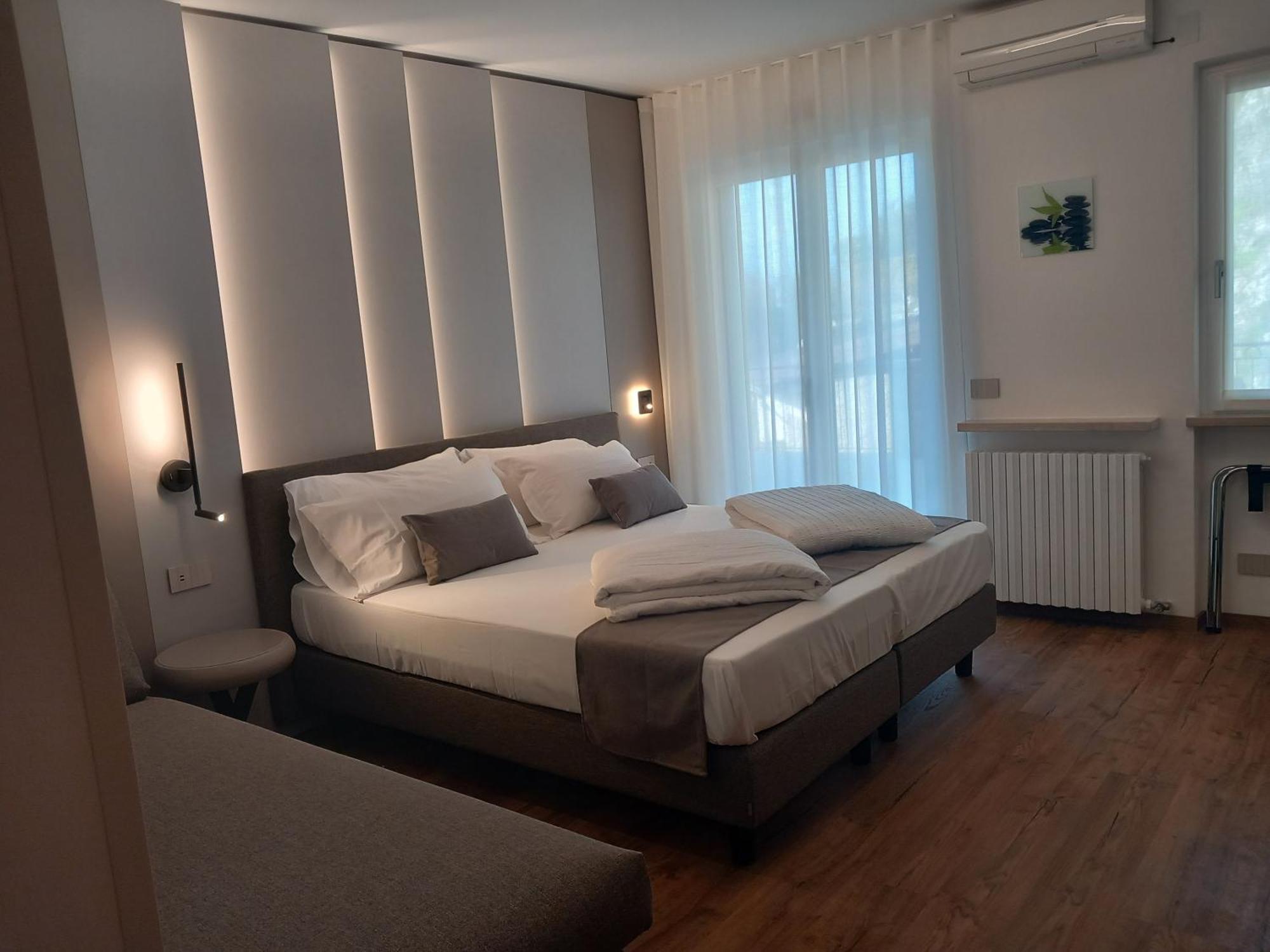 Hotel Pace Brenzone sul Garda Buitenkant foto