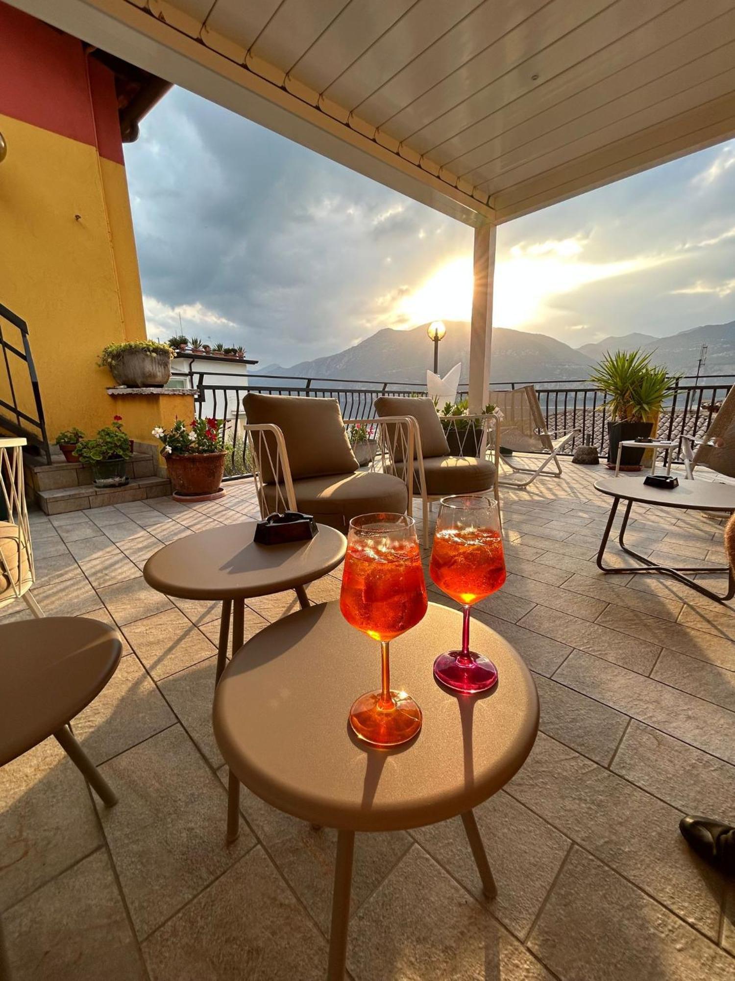 Hotel Pace Brenzone sul Garda Buitenkant foto