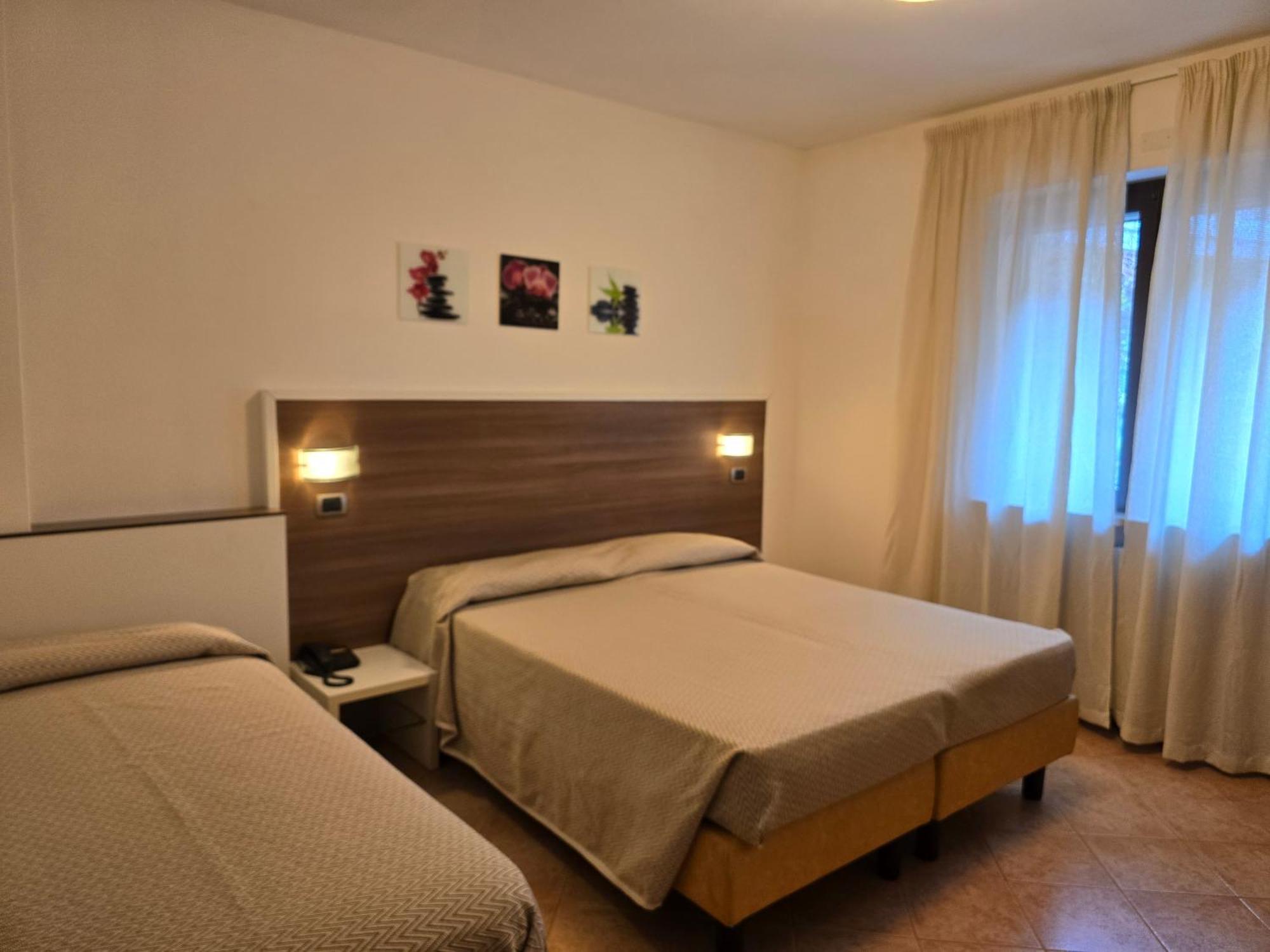 Hotel Pace Brenzone sul Garda Buitenkant foto