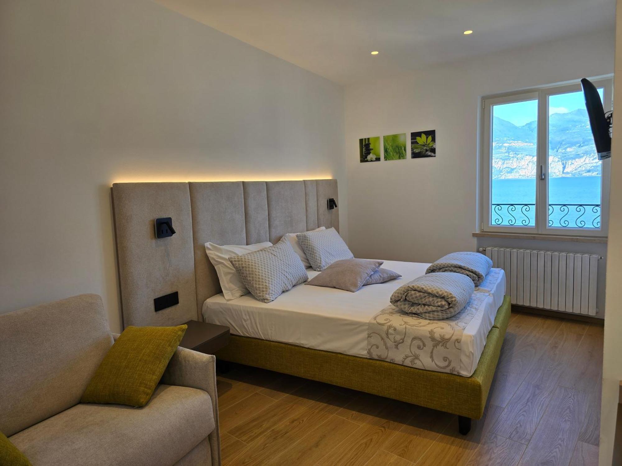 Hotel Pace Brenzone sul Garda Buitenkant foto